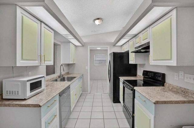 2712 36TH AVENUE TER E, Bradenton, FL 34208