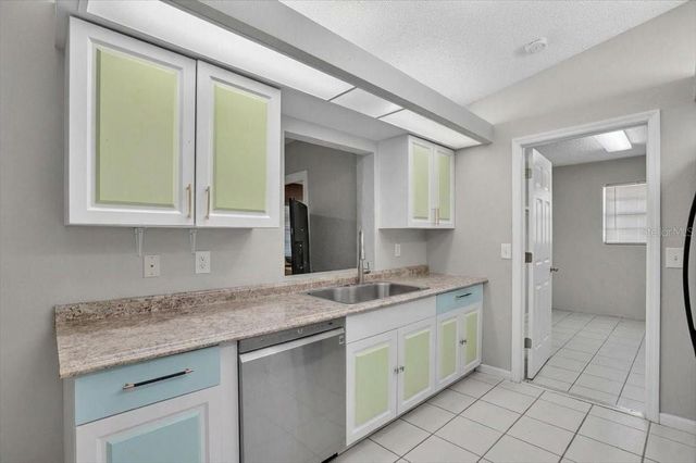 2712 36TH AVENUE TER E, Bradenton, FL 34208