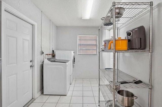 2712 36TH AVENUE TER E, Bradenton, FL 34208