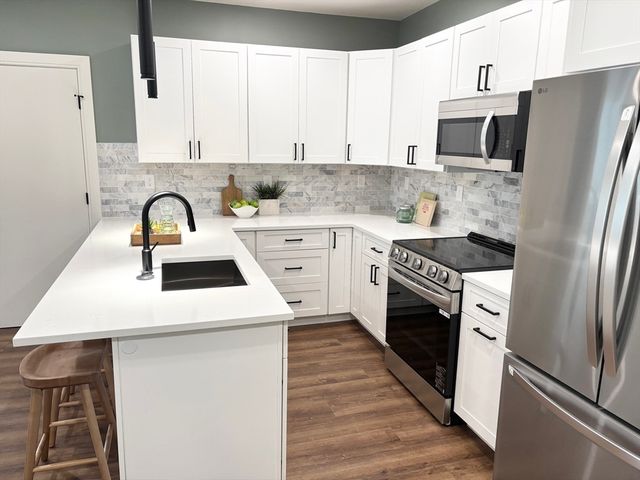 1391 Main Street 304, Walpole, MA 02081