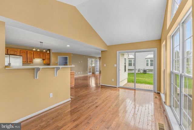 12 HUNTINGDON CT, Upper Chichester, PA 19061