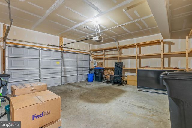 12 HUNTINGDON CT, Upper Chichester, PA 19061