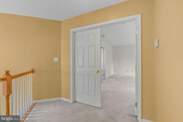 12 HUNTINGDON CT, Upper Chichester, PA 19061