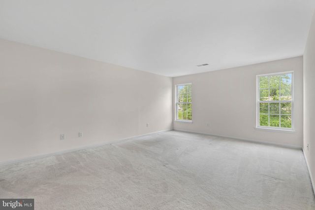 12 HUNTINGDON CT, Upper Chichester, PA 19061