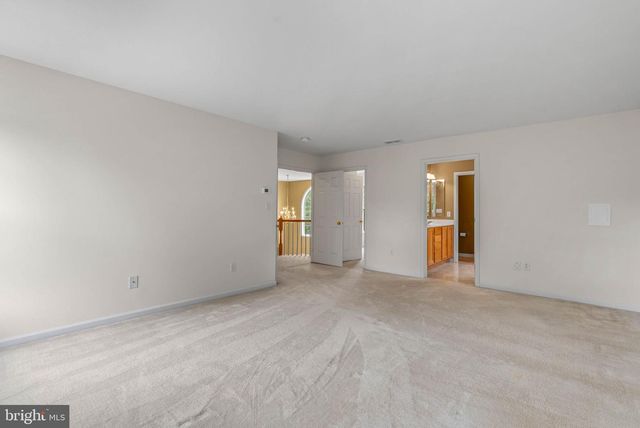 12 HUNTINGDON CT, Upper Chichester, PA 19061
