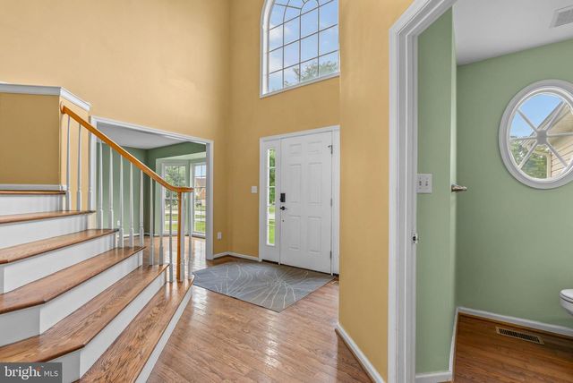 12 HUNTINGDON CT, Upper Chichester, PA 19061