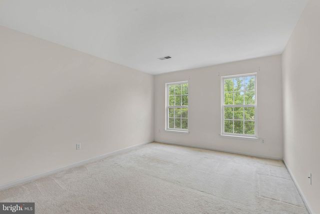 12 HUNTINGDON CT, Upper Chichester, PA 19061