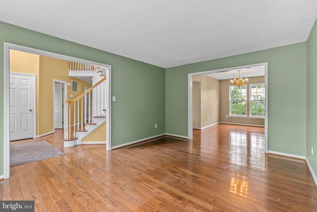 12 HUNTINGDON CT, Upper Chichester, PA 19061