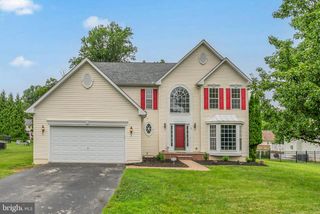 12 HUNTINGDON CT, Upper Chichester, PA 19061