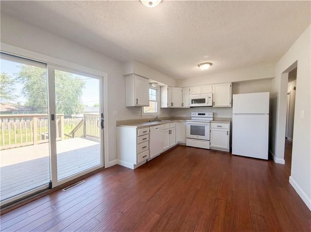 231 Downey Drive, Wellsville, KS 66092