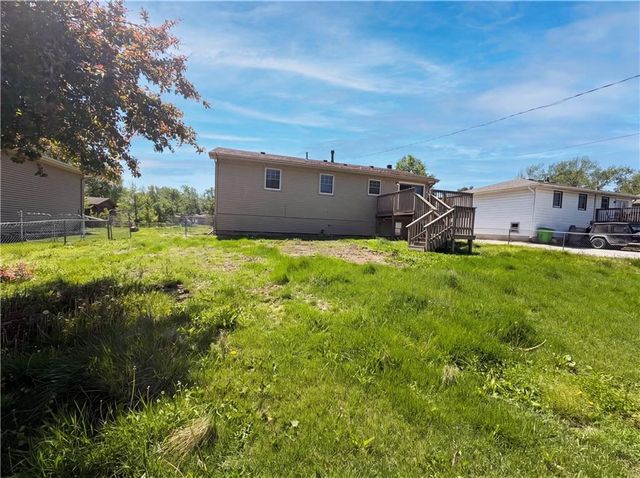 231 Downey Drive, Wellsville, KS 66092