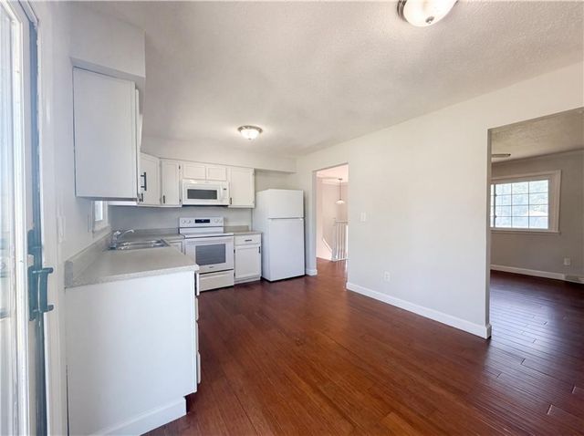 231 Downey Drive, Wellsville, KS 66092