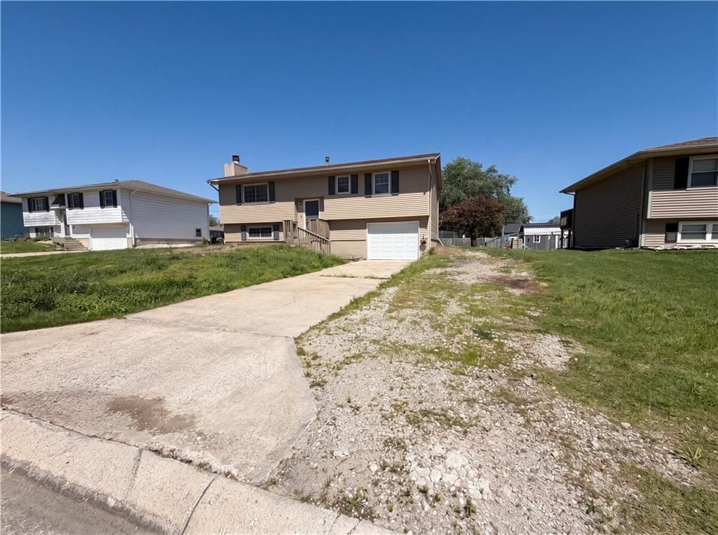 231 Downey Drive, Wellsville, KS 66092