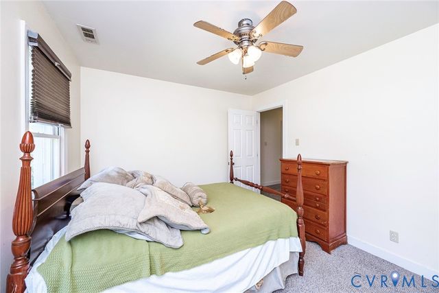 2803 Jolly Ln, Chester, VA 23831