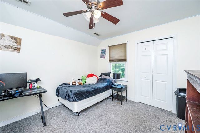 2803 Jolly Ln, Chester, VA 23831