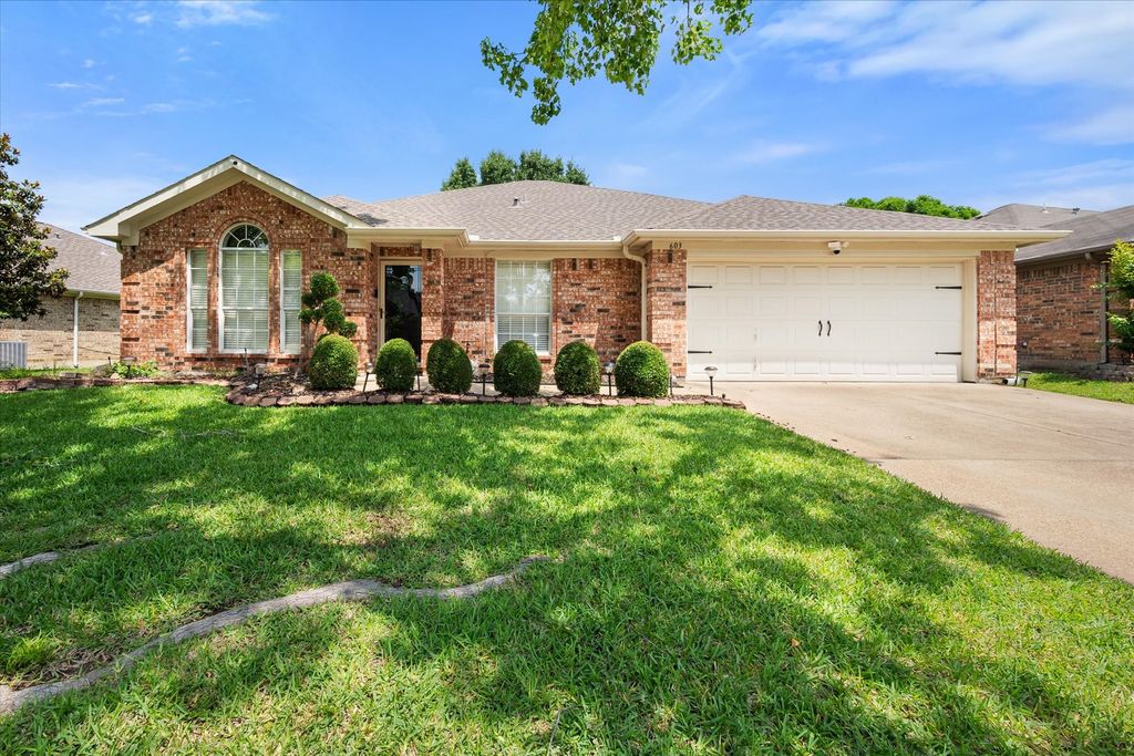 603 Ember Lane, Mansfield, TX 76063