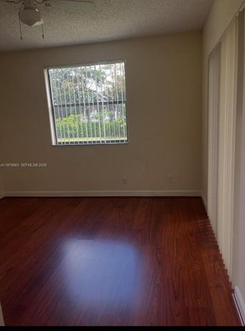 5721 Riverside Dr 205B5, Coral Springs, FL 33067