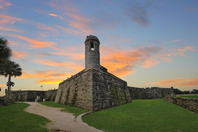 307 Saint George St, St Augustine, FL 32084