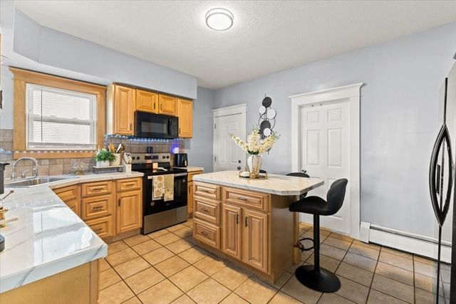 98-100 South St, New Bedford, MA 02740