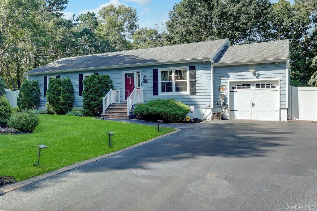 268 Chestnut Street, Port Jefferson Station, NY 11776 — photo 3