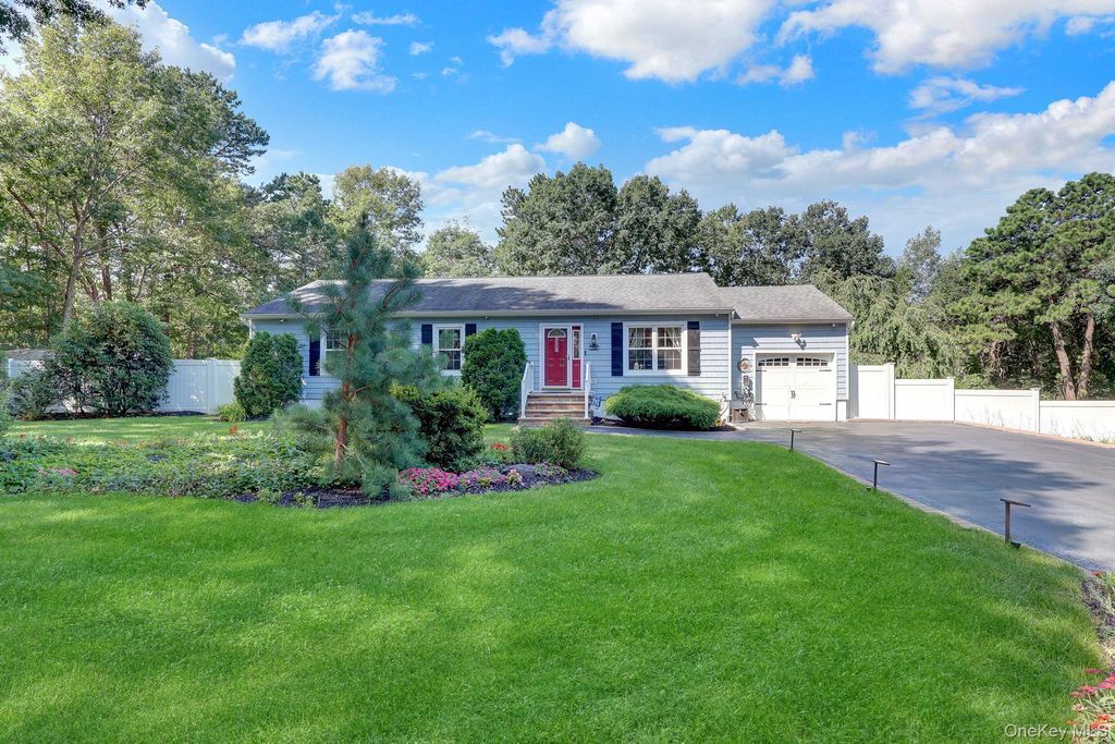 268 Chestnut Street, Port Jefferson Station, NY 11776 — photo 5