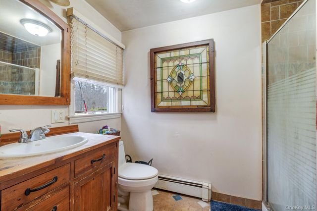 6 Strawberry Hill Lane, West Nyack, NY 10994