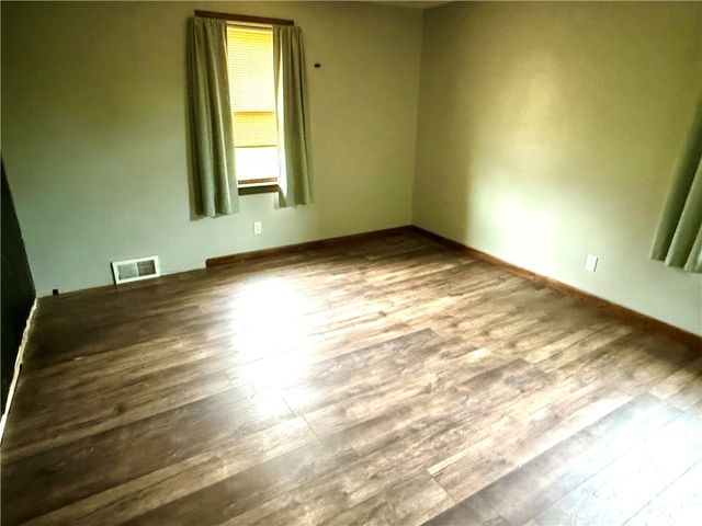 131 Edison, Uniontown, PA 15401