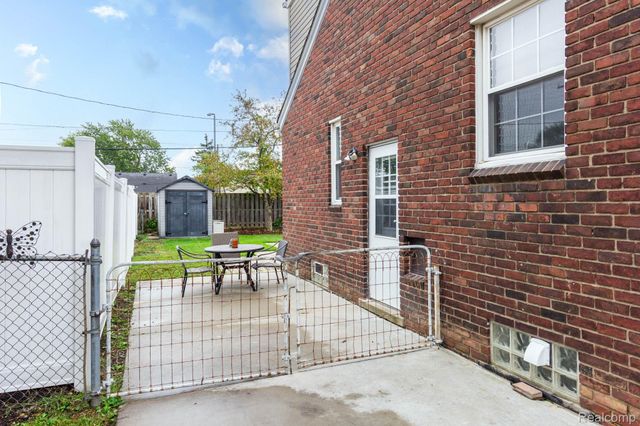 2963 22nd Street, Wyandotte, MI 48192