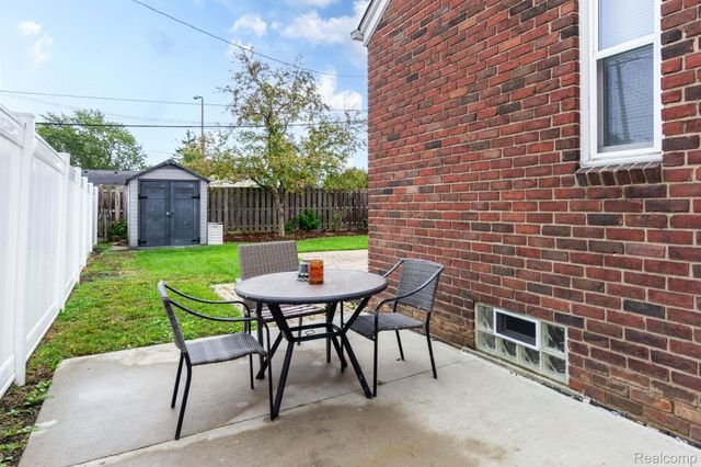2963 22nd Street, Wyandotte, MI 48192