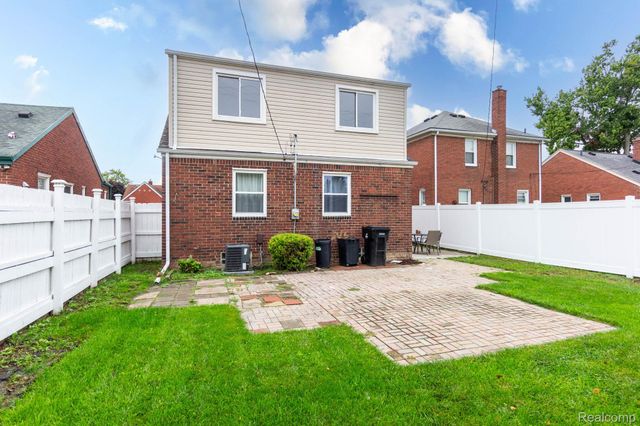 2963 22nd Street, Wyandotte, MI 48192