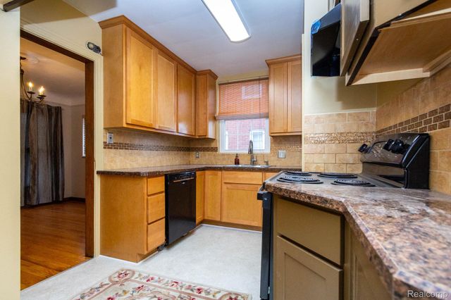 2963 22nd Street, Wyandotte, MI 48192