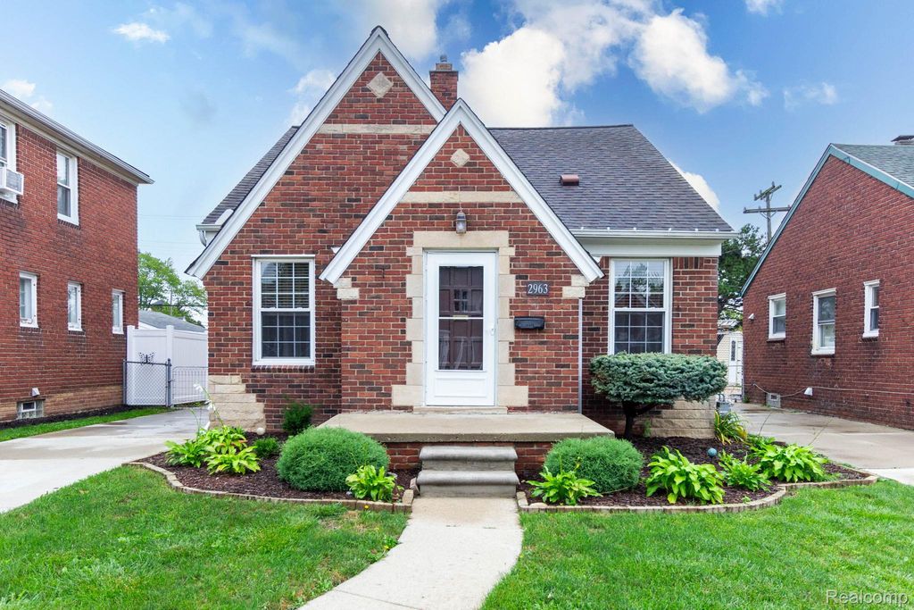 2963 22nd Street, Wyandotte, MI 48192