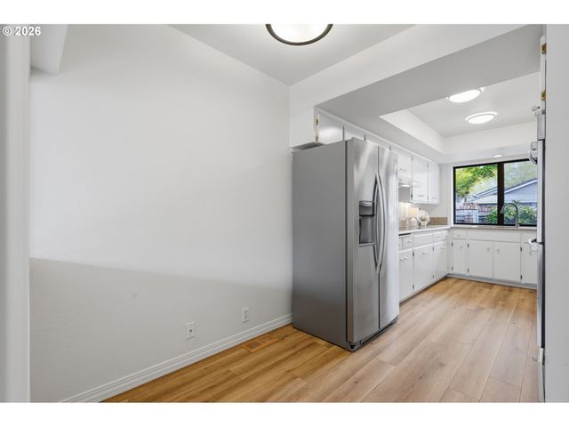 32125 Sw CYPRESS Pt, Wilsonville, OR 97070