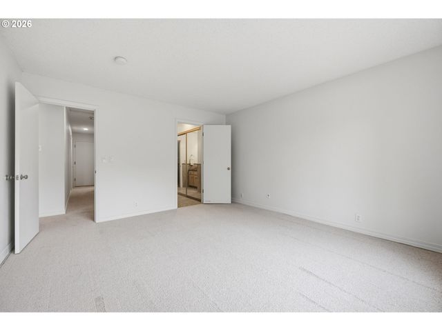 32125 Sw CYPRESS Pt, Wilsonville, OR 97070