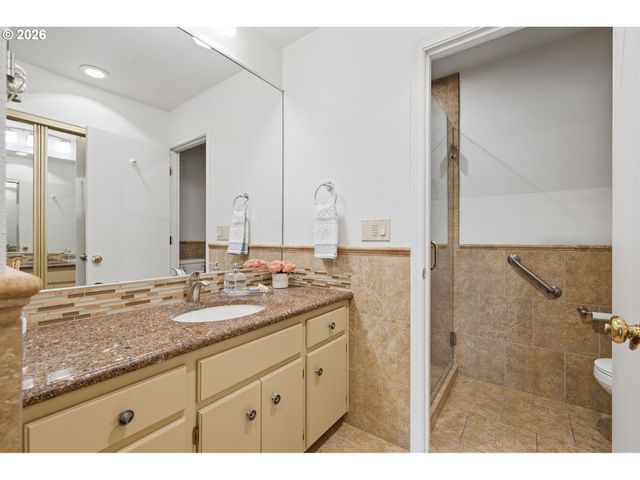 32125 Sw CYPRESS Pt, Wilsonville, OR 97070