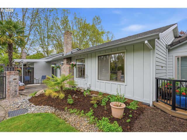 32125 Sw CYPRESS Pt, Wilsonville, OR 97070