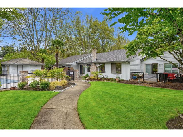 32125 Sw CYPRESS Pt, Wilsonville, OR 97070