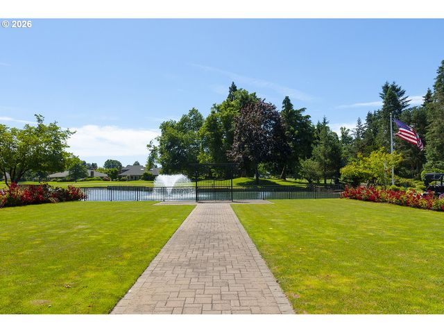 32125 Sw CYPRESS Pt, Wilsonville, OR 97070