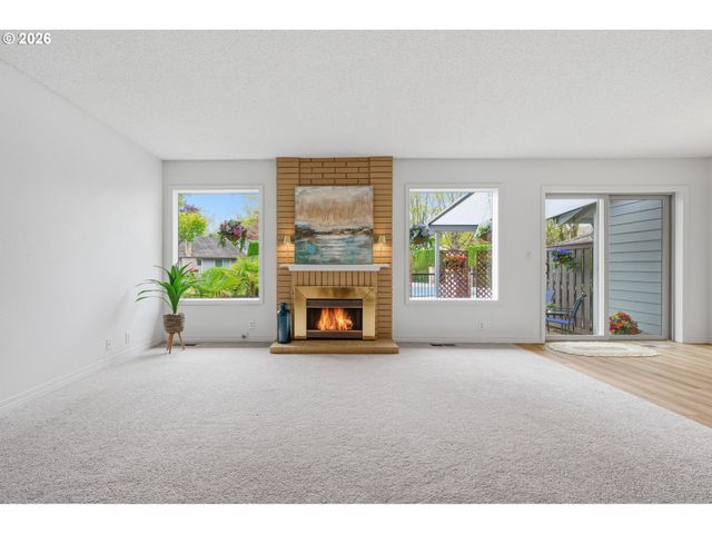 32125 Sw CYPRESS Pt, Wilsonville, OR 97070