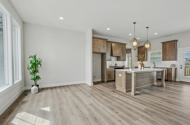 4725 STAYTON FERRY CIRCLE, Columbia, MO 65201