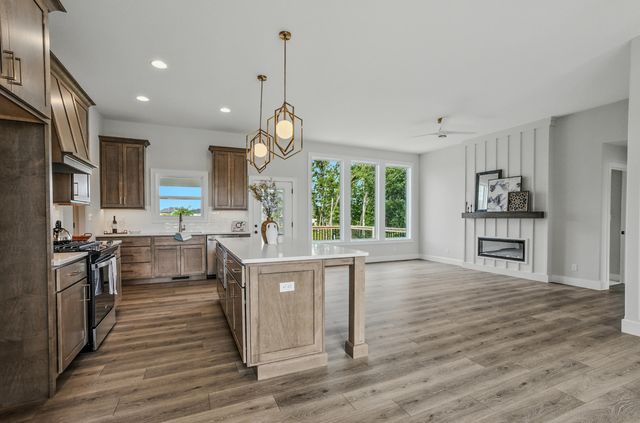 4725 STAYTON FERRY CIRCLE, Columbia, MO 65201