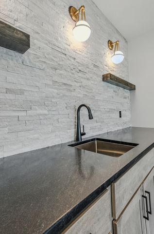 4725 STAYTON FERRY CIRCLE, Columbia, MO 65201