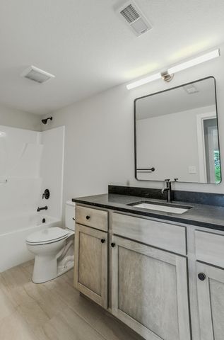 4725 STAYTON FERRY CIRCLE, Columbia, MO 65201