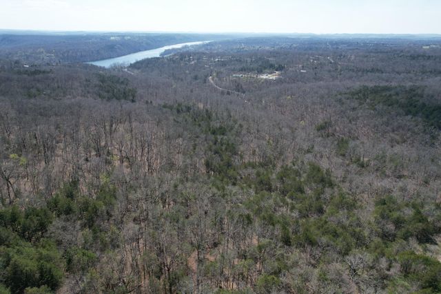 288 Kastl Road, Forsyth, MO 65653