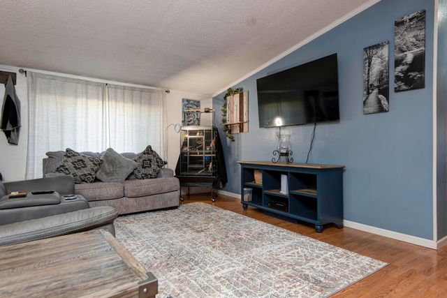 288 Kastl Road, Forsyth, MO 65653