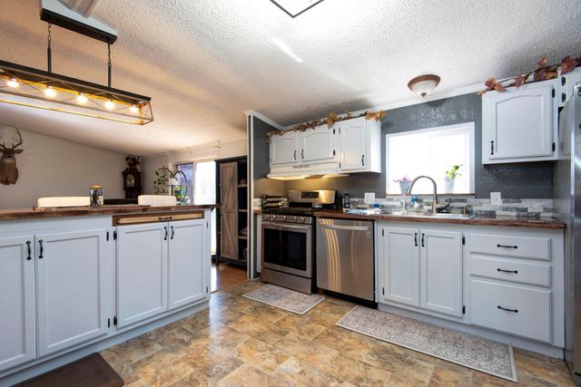 288 Kastl Road, Forsyth, MO 65653