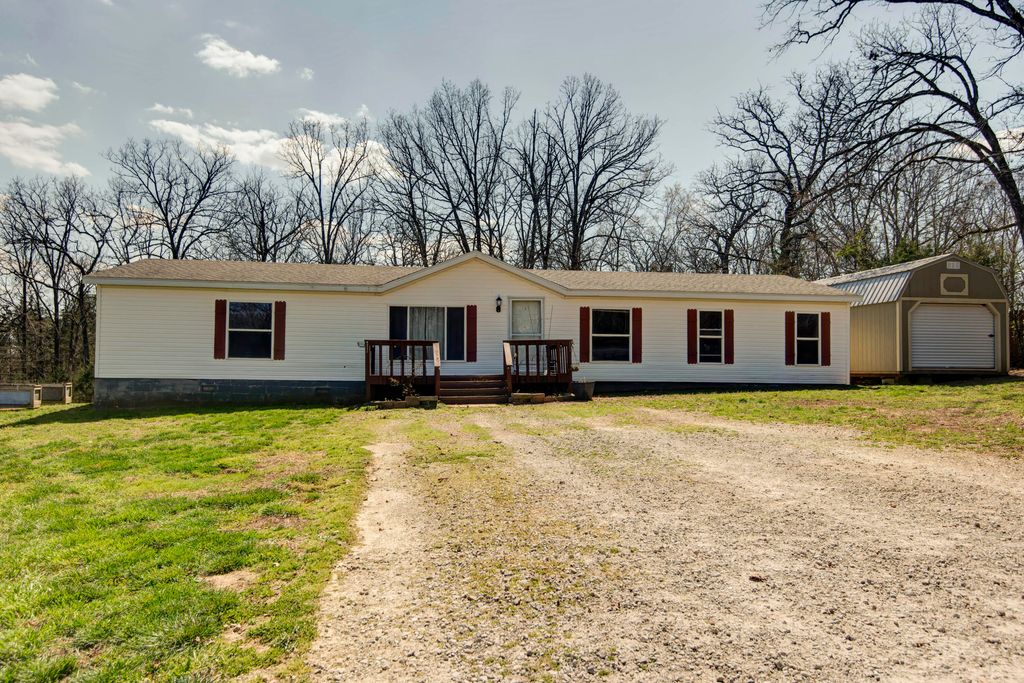 288 Kastl Road, Forsyth, MO 65653