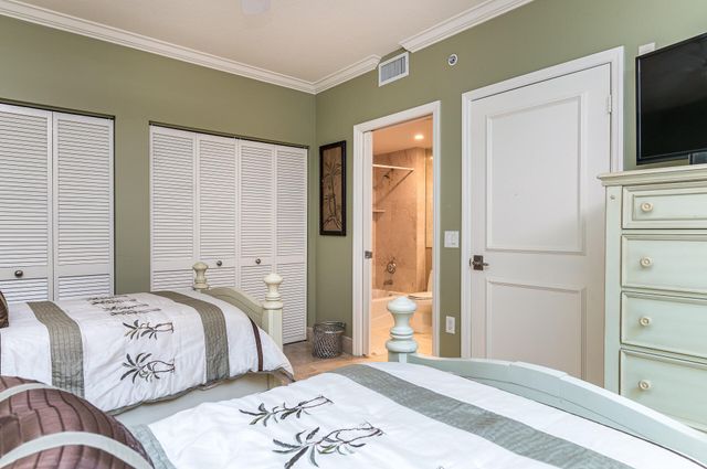 2051 SE 3rd Street 101, Deerfield Beach, FL 33441