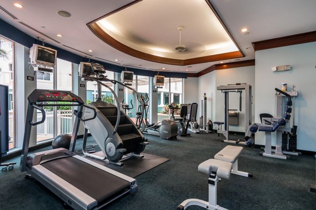 2051 SE 3rd Street 101, Deerfield Beach, FL 33441