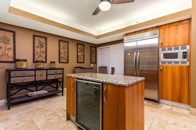 2051 SE 3rd Street 101, Deerfield Beach, FL 33441